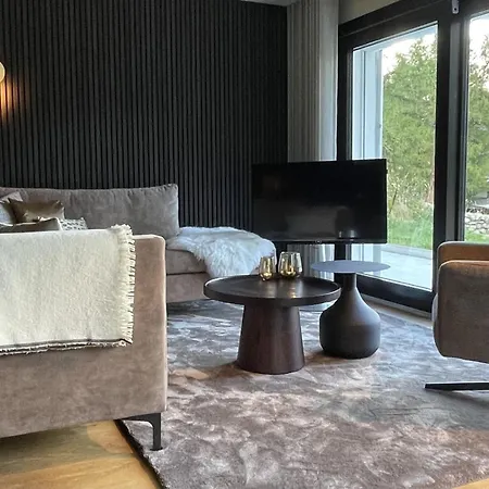 Hollywood 1 Appartement-fewo 6-bettwohnung By Interhome